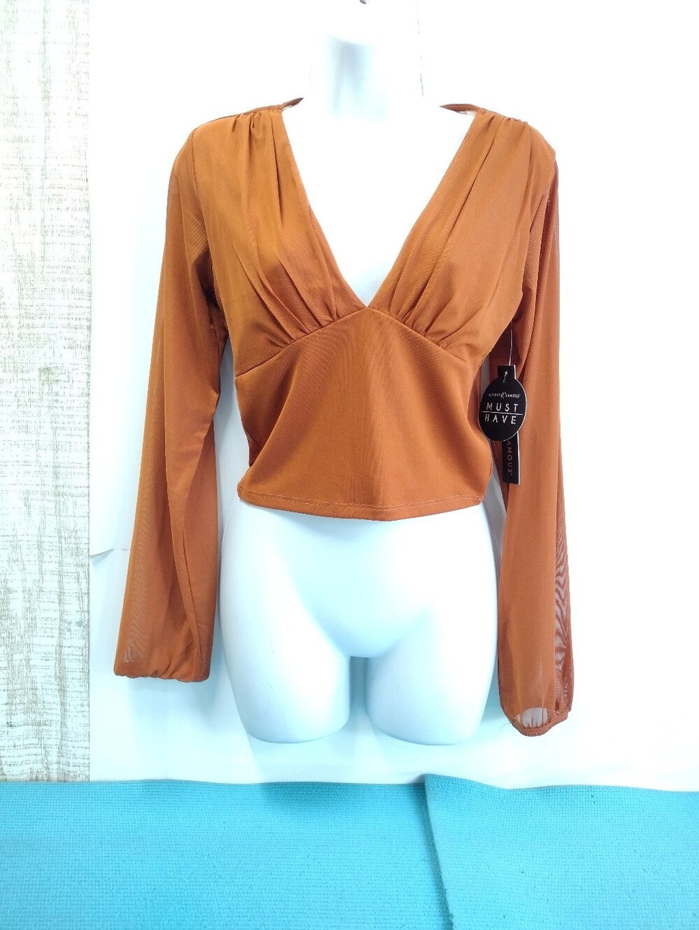 NWT Almost Famous V-Neck Long Sleeve Cropped Mesh Top - L